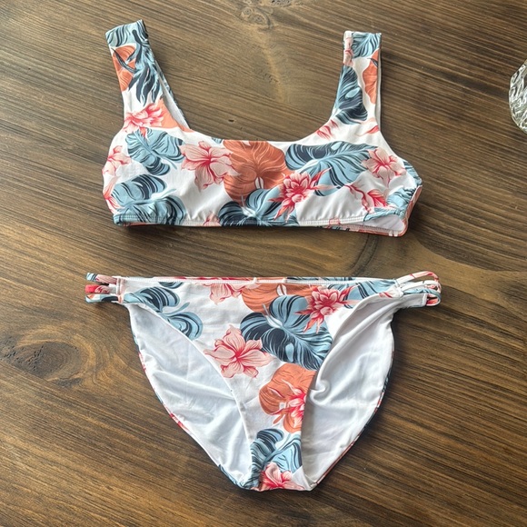 Roxy Other - Roxy Floral Bikini Set - Top is L - Bottom M
